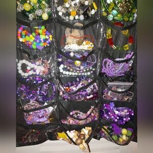 One surprise Jewelry set